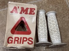 OLDSCHOOL A’ME AME BUBBLE FONT WAFFLE GRIPS WHITE w/ BOX GT REDLINE HARO HUTCH