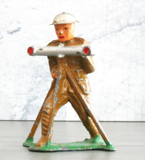 BARCLAY MANOIL LEAD FIGURE - DIMESTORE - US ARMY SOLDIER SPOTTER - BEAUTY   1297