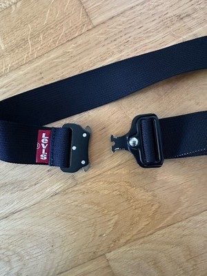 Levi s Miltech Belt Größe S/M