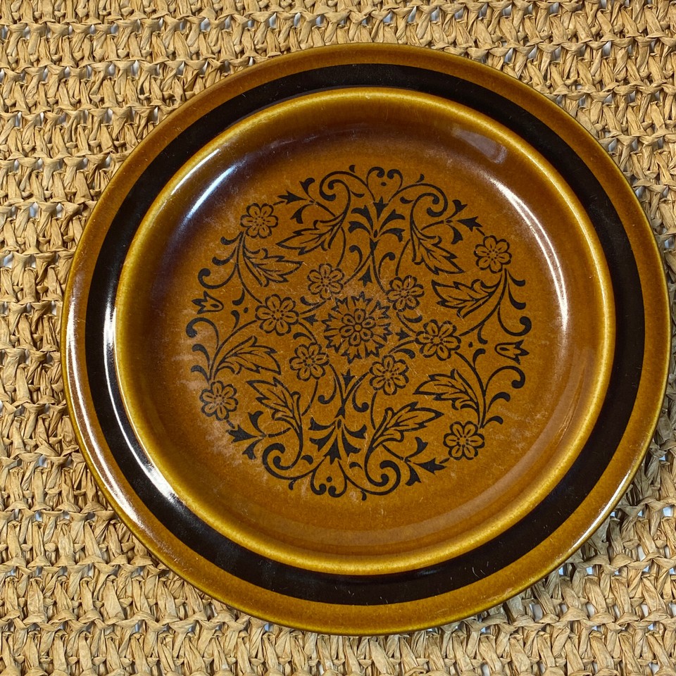 3 x Vintage Three Castles Stoneware K809 Side Plates. Made In