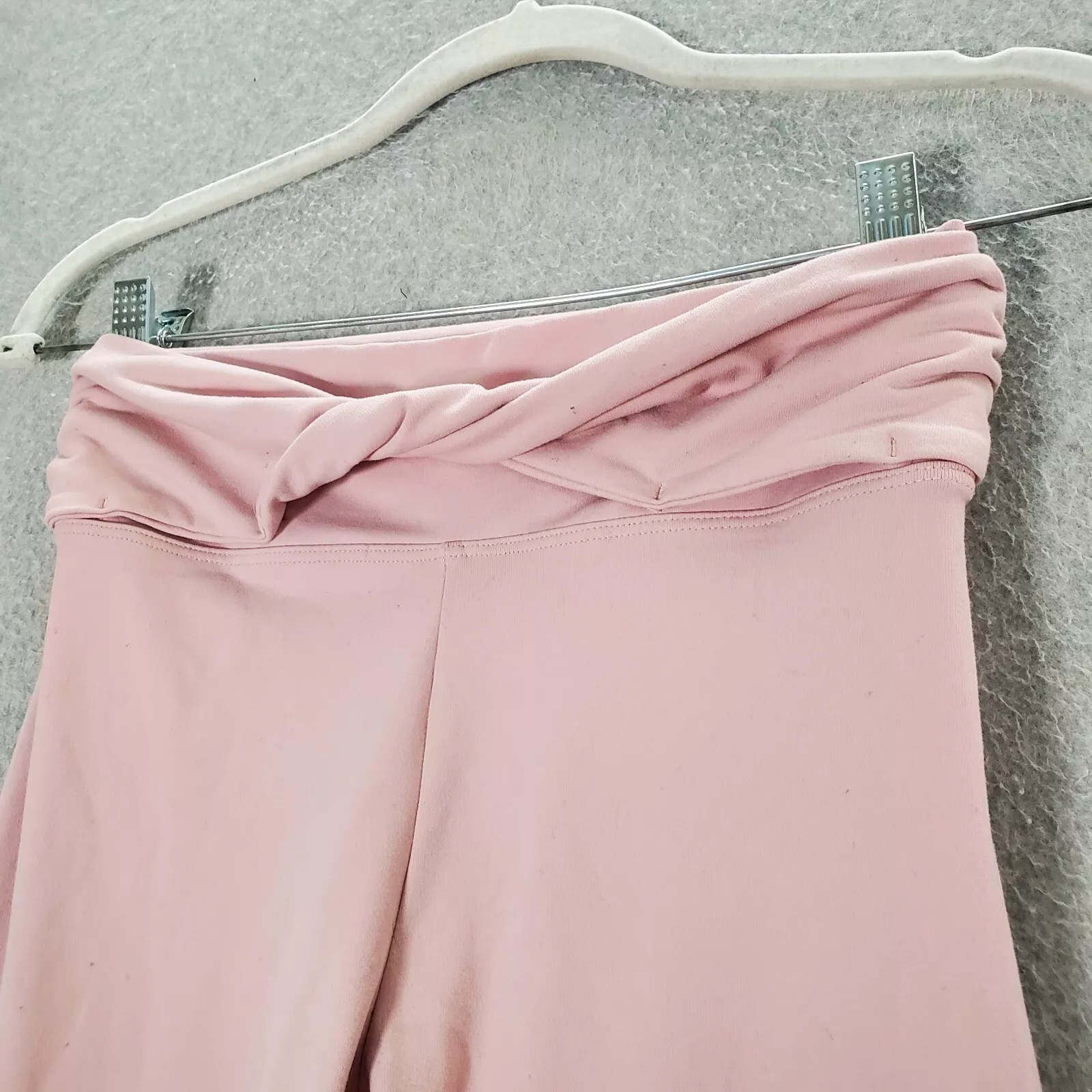 victoria-secret-vs ultimate yoga activewear leggings