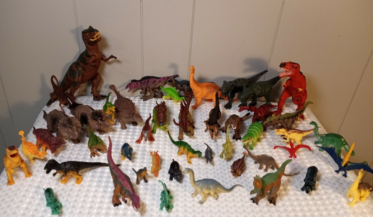 40+ Toy Dinosaurs Dino Children Kids Assorted Sizes T-Rex Triceratops  Plastic