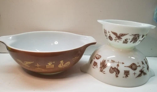 Vintage PYREX EARLY AMERICAN CINDERELLA MIXING BOWLS 441, 443, 444 Set Of 3
