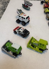 Micro Machines Cars Trucks Boats Bulldozers Vintage Galoob Lot Of 21 Vehicles