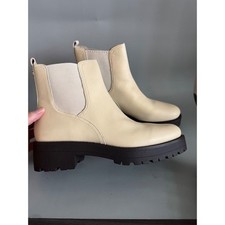 Sam Edelman Beige Chelsea Combat Boots Lug Sole Womens