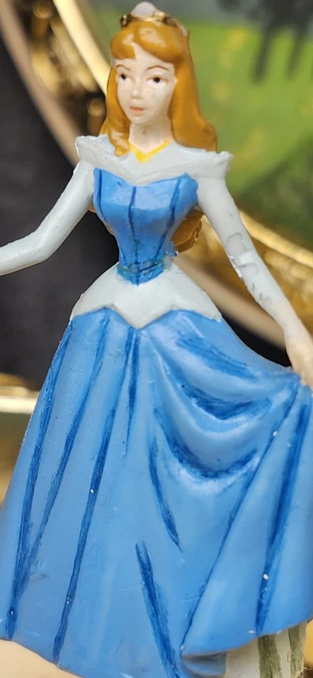 Sleeping Beauty Princess Aurora Wind-Up Music Box Disney Once Upon A Dream 1952 - Image 4 of 4