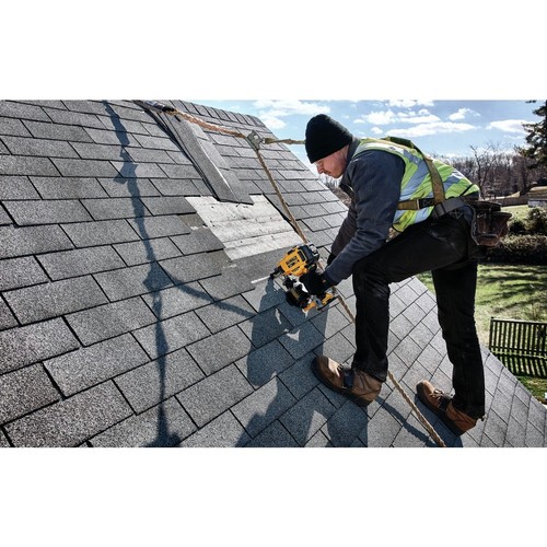 DEWALT DCN45RND1R 20V MAX BL Coil Roofing Nailer Kit (2Ah) Certified Refurbished - Picture 15 of 18