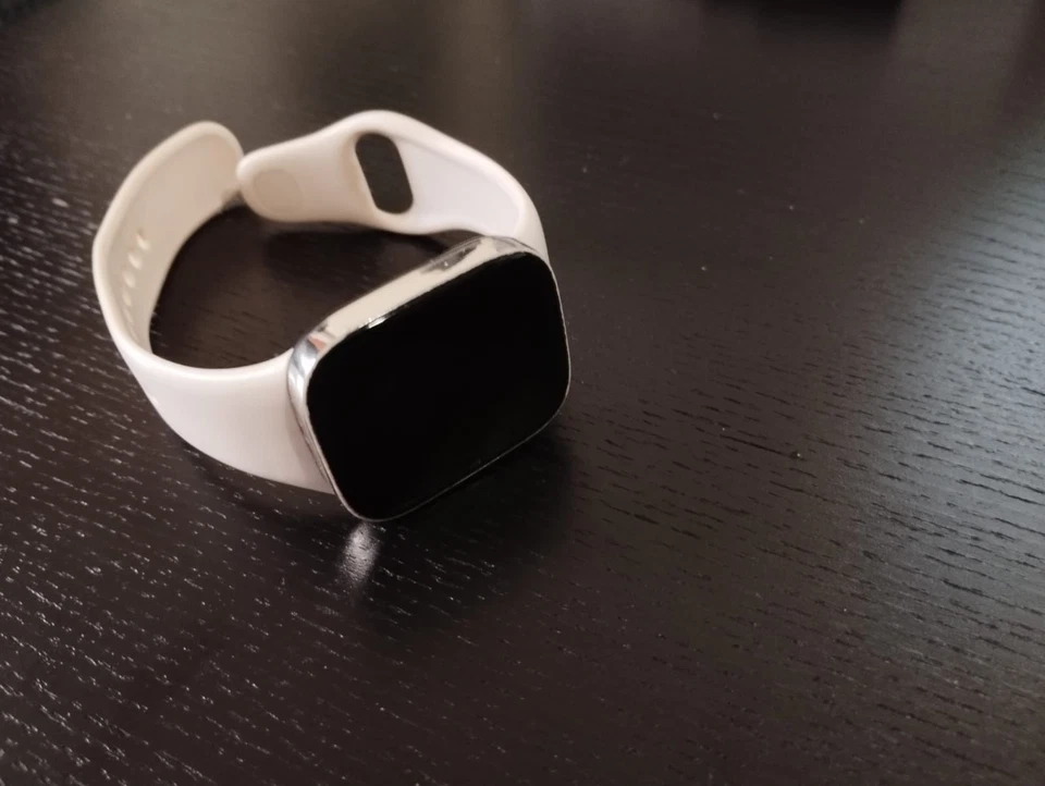 Xiaomi Redmi Watch 3, foto 4 di 4