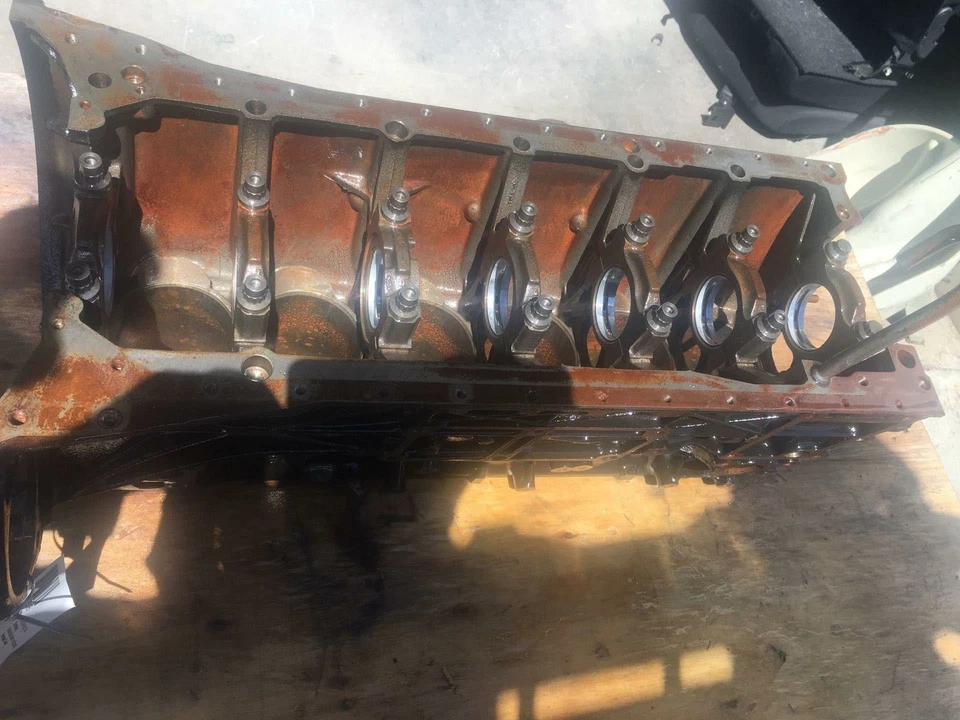 1995 - 1997 MERCEDES BENZ C-CLASS C280 Engine Cylinder Block 2.8L 143K Miles Foto 3 de 4