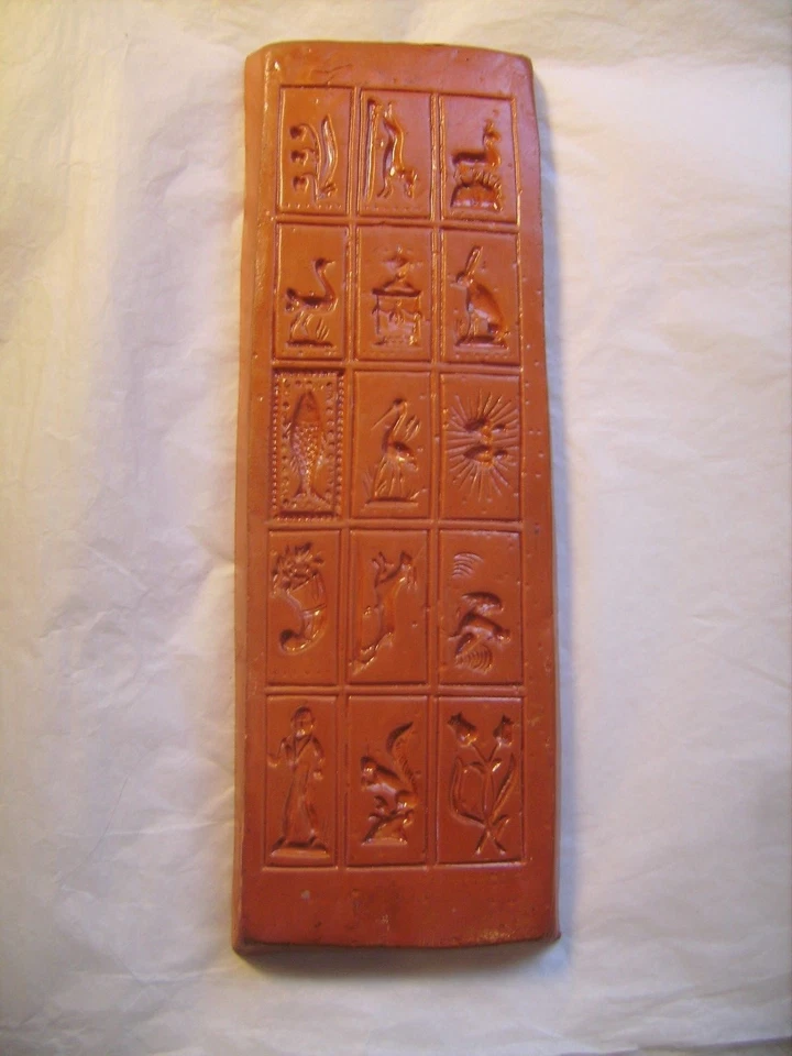 Plaque décorative alsacienne en terre cuite "Ernenwein Marmoutier" 25 X 8,5 cm - Photo 1/1