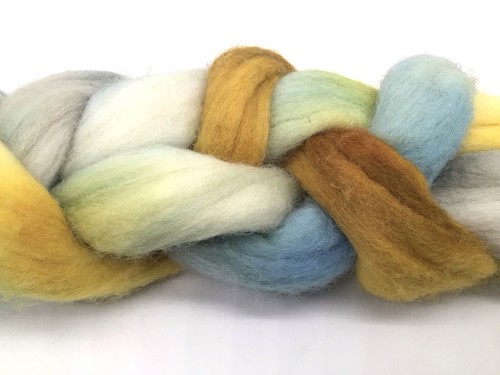 2 Skeins Wool Roving: Flannel Cakes + Mystery Blend - Picture 6 of 7