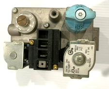 White-Rodgers 36E98-202 Furnace Gas Valve EF32CW191 Natural Gas used  #G335