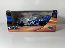 Hot Wheels Racing 124 Die Cast 2001 Pfizer 6 Race Car Roush Racing 50280 T1