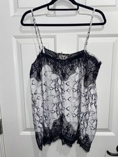 Ladies Black White Lace Trim Spaghetti Strap Camisole Tank Top