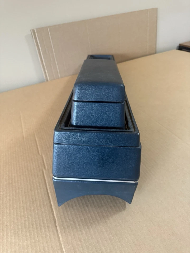 1978-88 Oldsmobile Cutlass Supreme Centre Console Salon 442 Hurst - Image 4 of 4