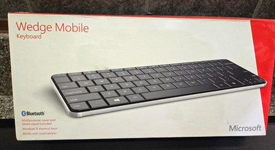 NEW Microsoft Wedge Mobile Bluetooth Wireless Keyboard Model 1521