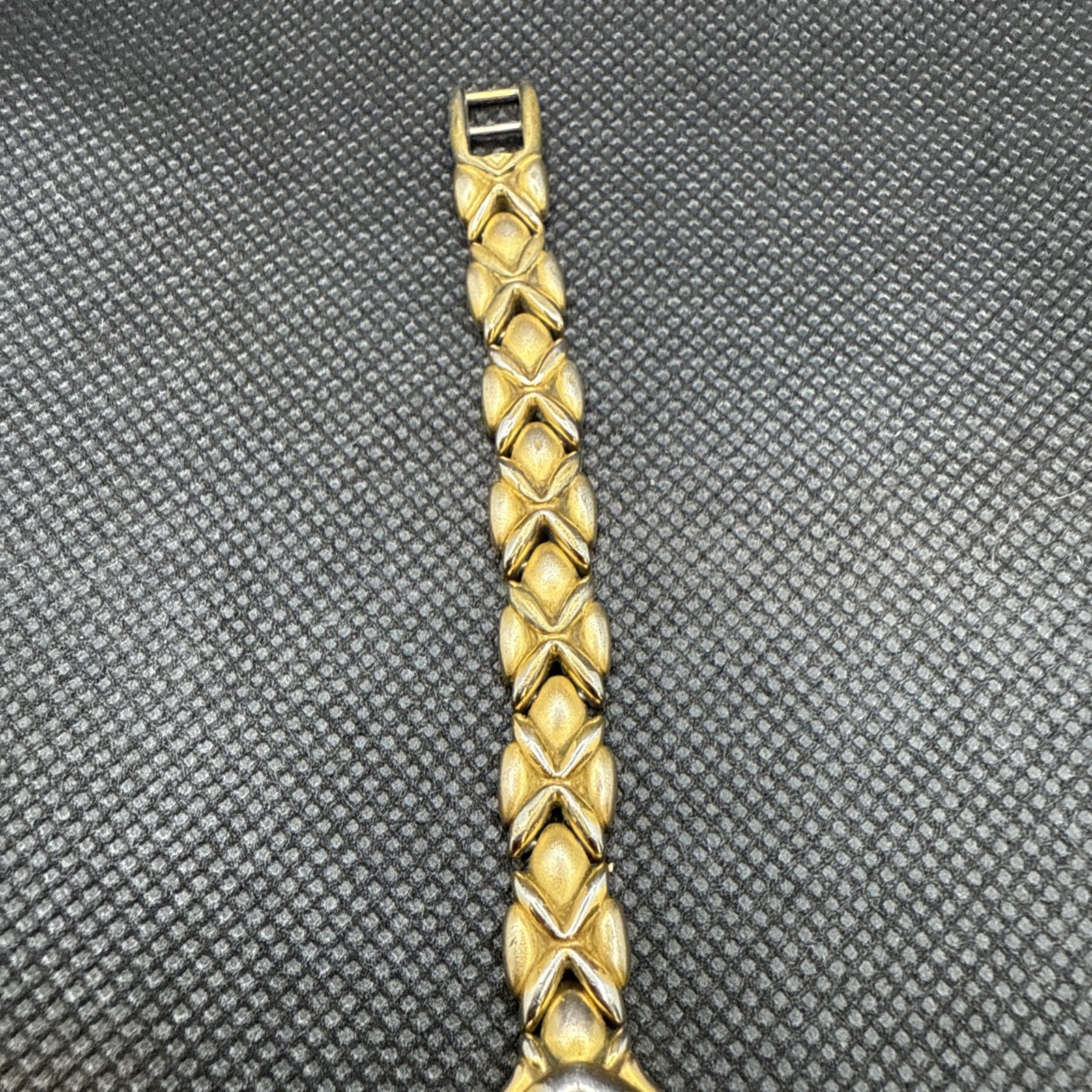Picture 2 of 9