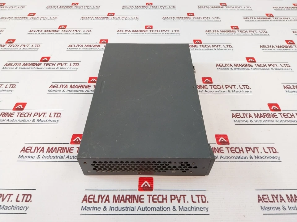 HP J9777A 8 Port Ethernet Switch 2530-8G 1.3A 12V - Image 3 of 4