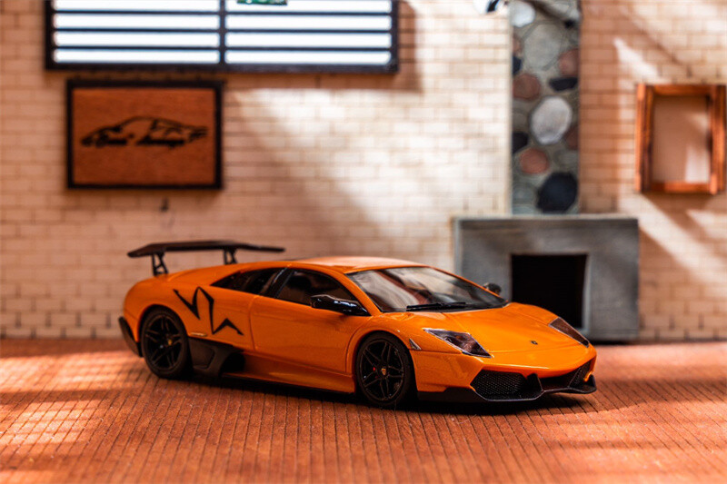 Cars' Lounge 1:64 Murcielago Superveloce (P670-4 SV) Resin Model