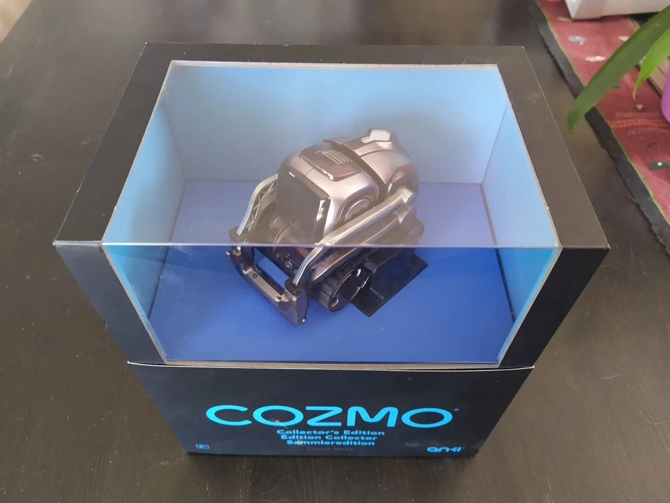Anki COZMO édition collector robot métal liquide dans sa boite d'origine - Photo 2/4