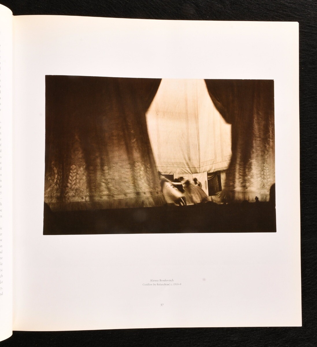 APPEARANCES／Fashion Photography Appearances Fashion Photography Book Since 1945 Mark Holborn