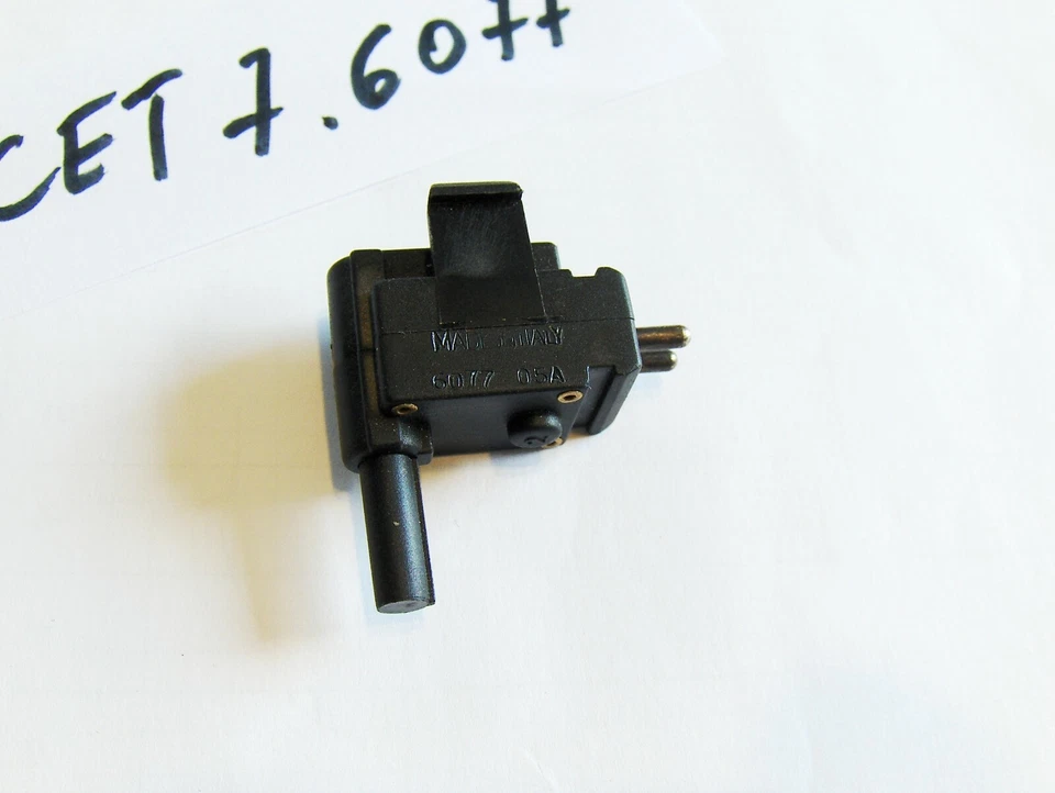 Switch, reverse light Mercedes by Facet 7.6077 - Image 2 of 4