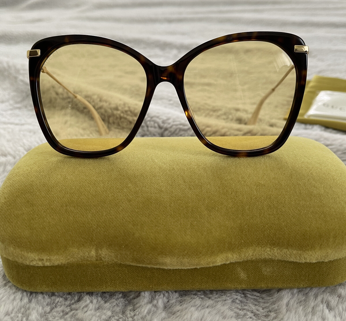 Gucci Yellow Butterfly Ladies Sunglasses GG0510S 006 Gucci GUCCI Yellow Butterfly Ladies Sunglasses GG0510S 006  main image 3