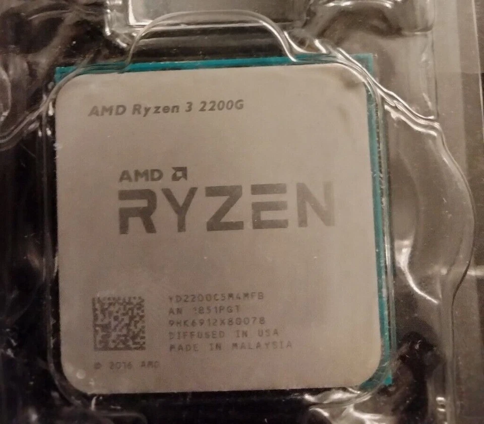 AMD Ryzen 3 2200G Desktop Processor AM4 with Radeon Graphics YD2200C5M4MFB - Image 4 of 4