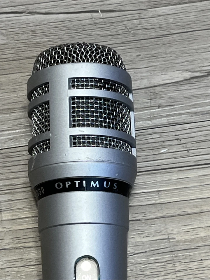 Optimus Omnidirectional Dynamic Microphone Model No. 33-3030 - Image 2 of 4