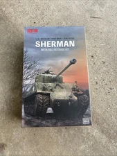 RYEFIELD MODEL  1/35  SCALE U.S. MEDIUM TANK M4A3 76W HVSS SHERMAN MODEL KIT