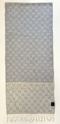 Gucci Seta-silk   GG scarf  Made In Italy