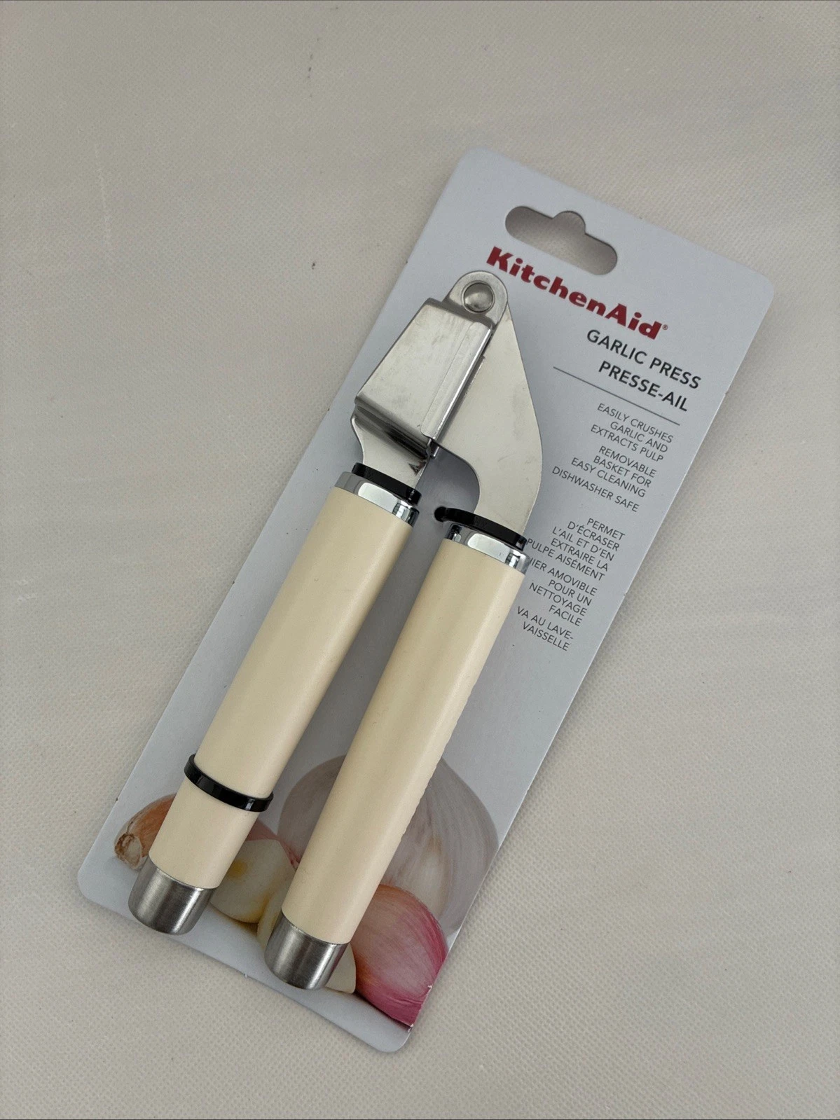 New Kitchenaid Almond Cream HACA Matte Garlic Press
Opens in a new window or tab