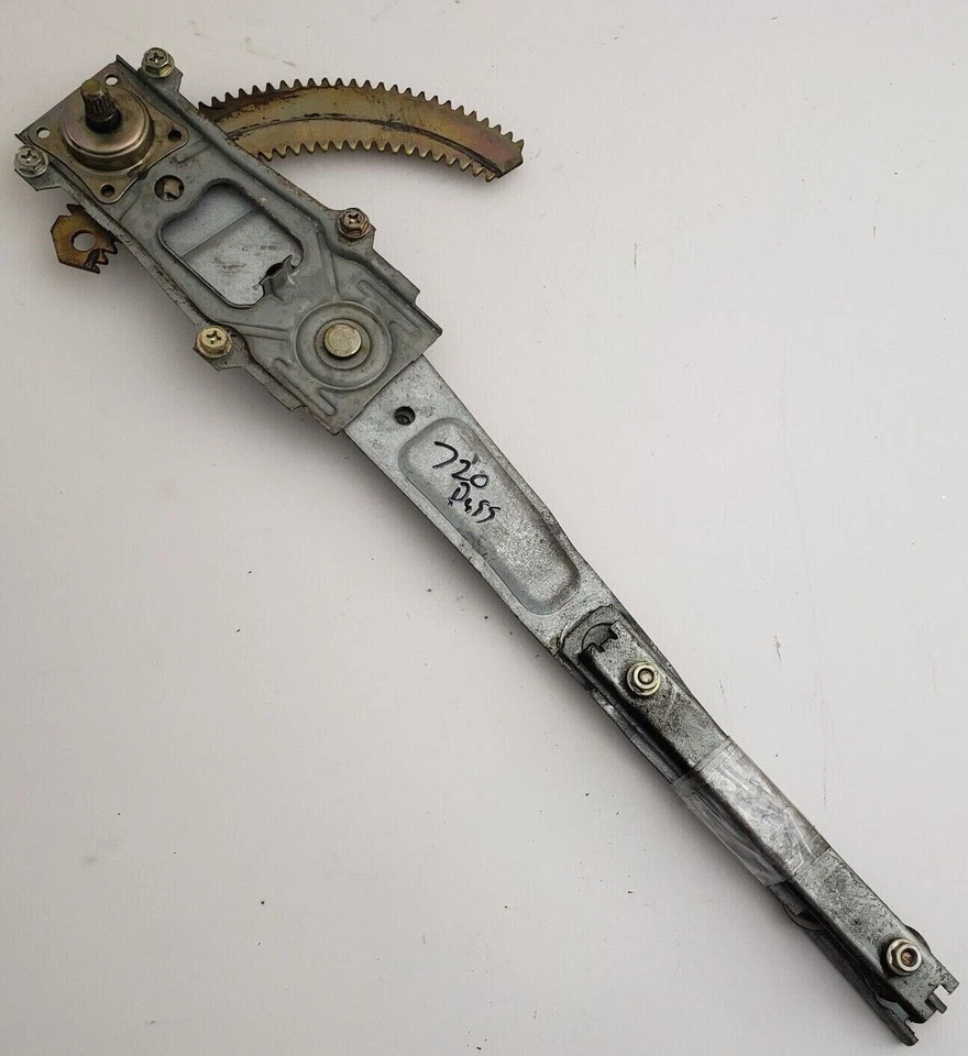 Nissan 720 Datsun 1983-1986 camioneta OEM 83-86 regulador de ventana lateral para pasajeros  Foto 3 de 3