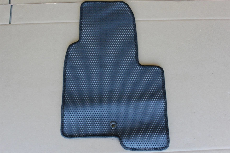 Alfombrillas Dodge Caliber 2007-2012 82209632AB BEIGE alfombra OEM de fábrica Foto 4 de 4