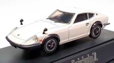 EBBRO NISSAN FAIRLADY Z (S30) 1/24 ホワイト 【公式通販】