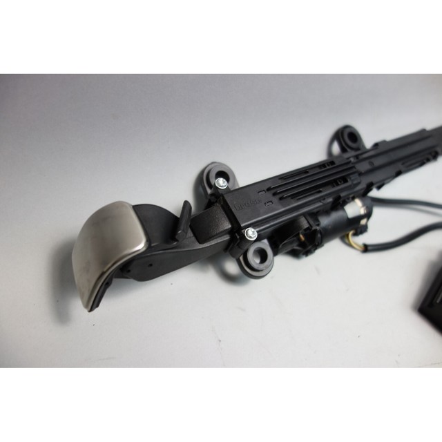 2007 BMW E92 3Series Coupe Right Passenger's Seat Belt Handoff