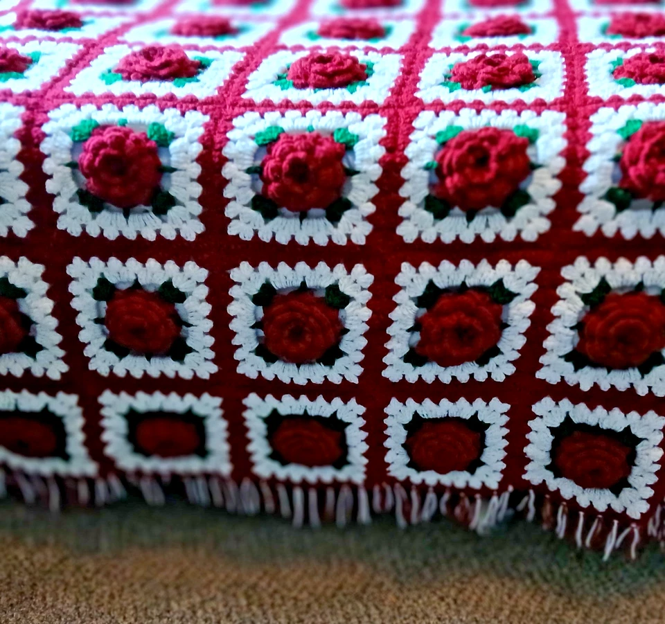 Colcha entrepierna a mano levantada rosas rojas con fundas de almohada grande Queen/King Foto 3 de 4