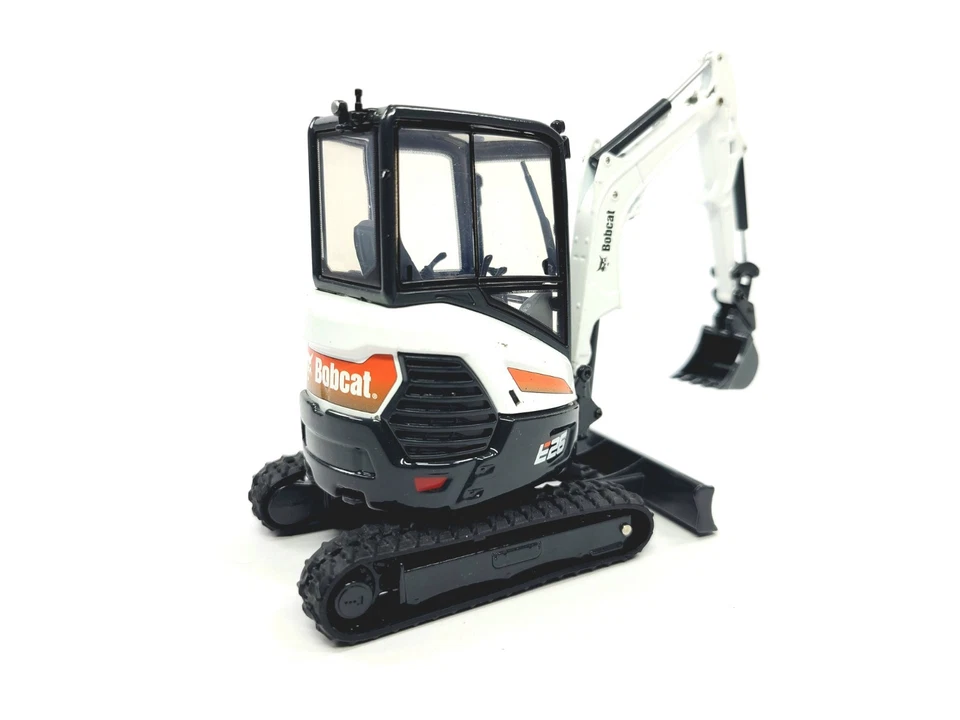 Excavadora compacta Bobcat E26 - Universal Hobbies escala 1:25 modelo #UH8132 sin caja Foto 3 de 4