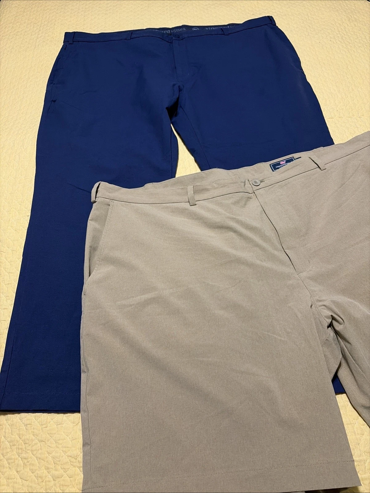 2 Vineyard Vines Men's Khaki On The Go Performance & Shorts Pants Size 52x30