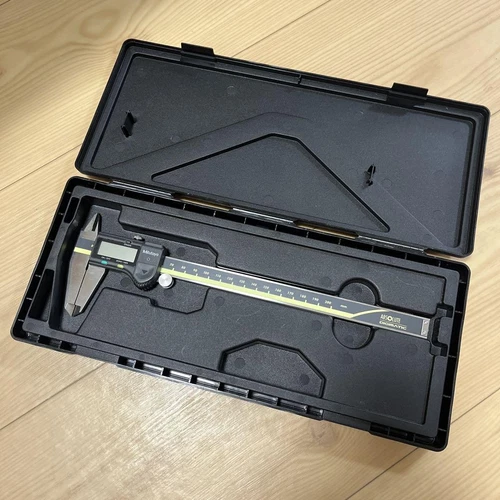 Mitutoyo Digital Caliper CD-20CPX Digimatic Caliper LCD Measuring Instrument