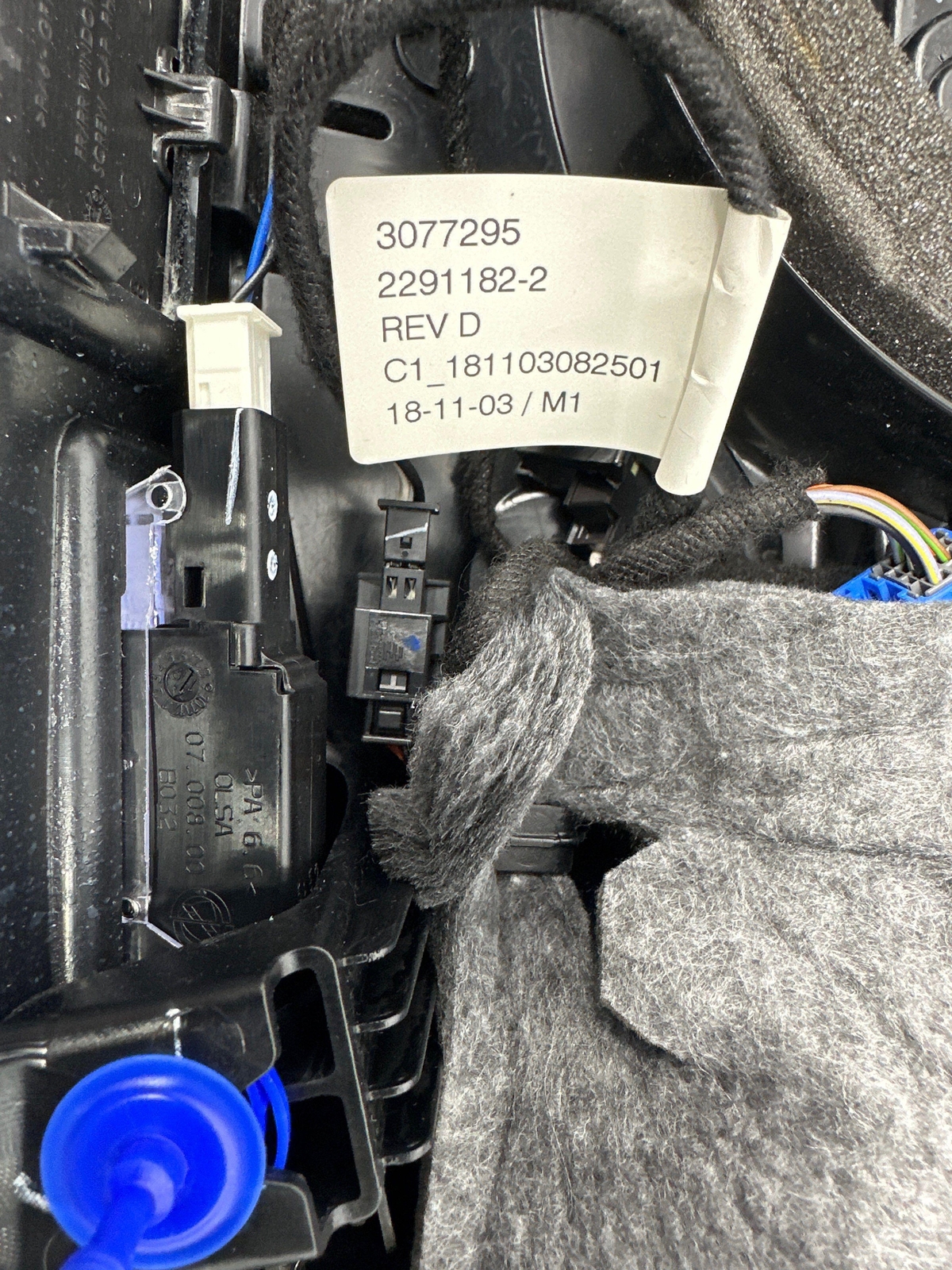 2017-2020 MASERATI LEVANTE M161 OEM REAR LEFT INNER DOOR PANEL