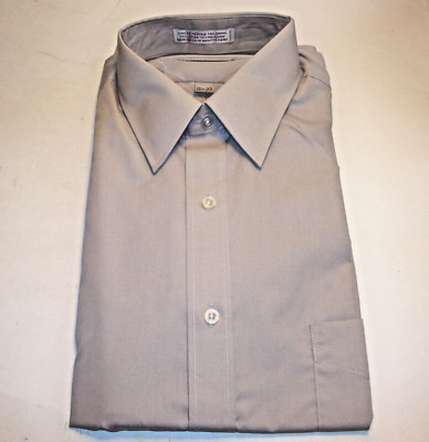 NEW Men s Oakton Dress Shirt Monogrammed RFG Long Sleeve Size 15 1/2 33 Tan