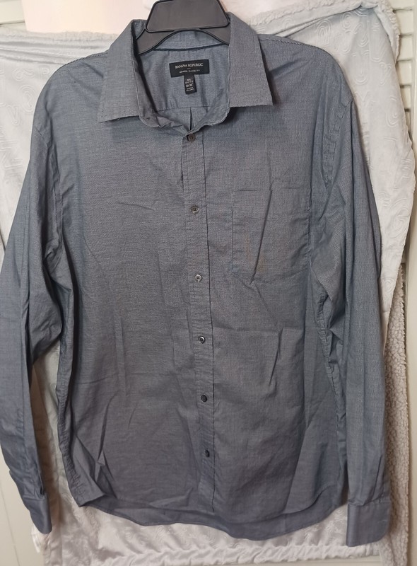 Banana Republic Button Down Mens Shirt Xl  Non Iron Classic Fit