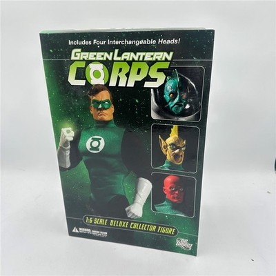 Dc Direct Deluxe Green Lantern w/ 4 Interchangeable Heads  13'' Collector Figure