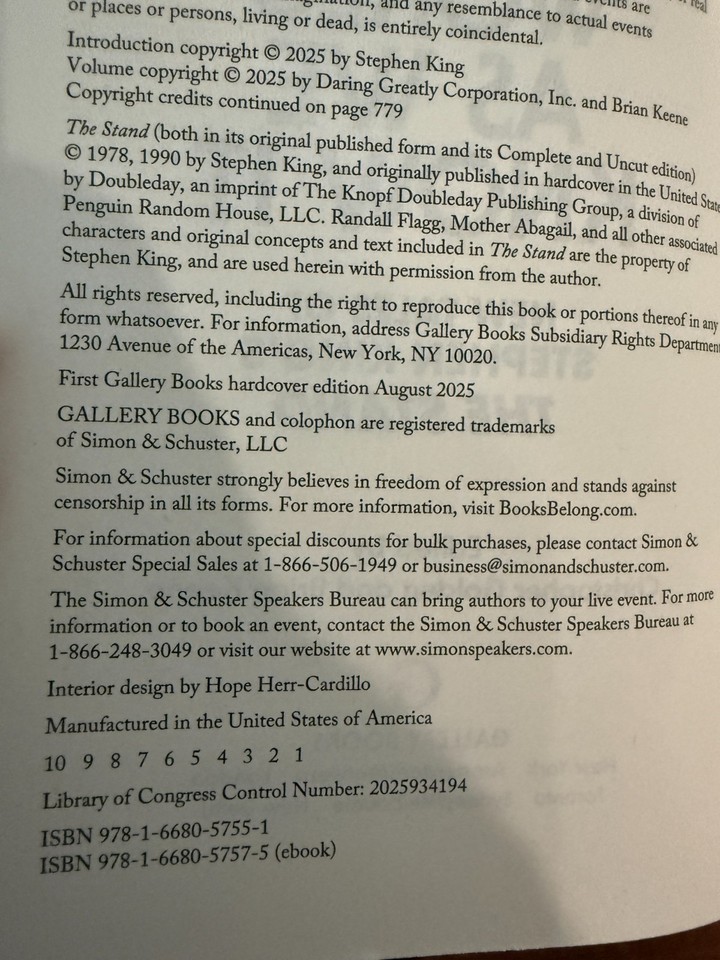 THE END OF THE WORLD AS WE KNOW IT. STEPHEN KING'S WORLD OF THE STAND