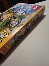 LEGO CREATOR: Modular Modern Home 31068 Missing Parts Of The Figures