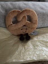 Jellycat Amuseables Pretzel