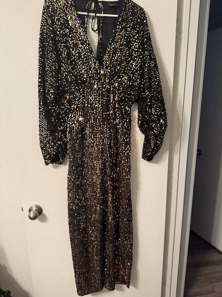 Mono de lentejuelas negro talla 4 nuevo sin etiquetas de ASOS. Foto 3 de 4