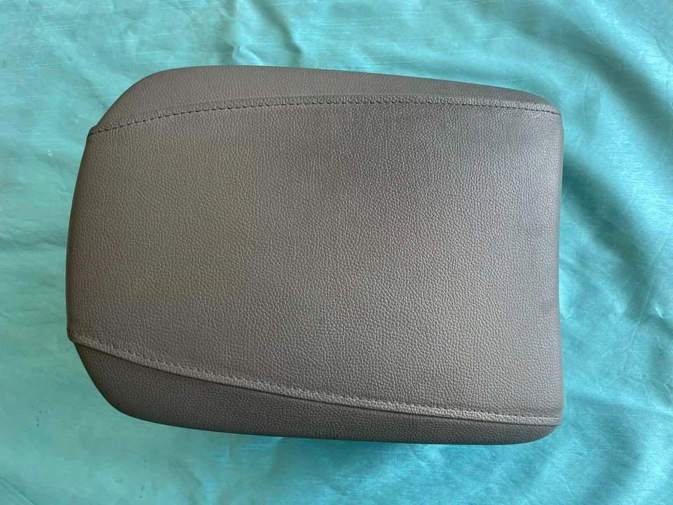 Acura MDX 2014-2016 consola central delantera cubierta de almacenamiento tapa reposabrazos OEM gris Foto 2 de 4