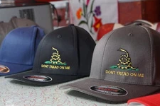 CUSTOM FLEXFIT DON'T TREAD ON ME GADSDEN FLAG Hat 1776 AMERICAN 2ND AMENDMENT